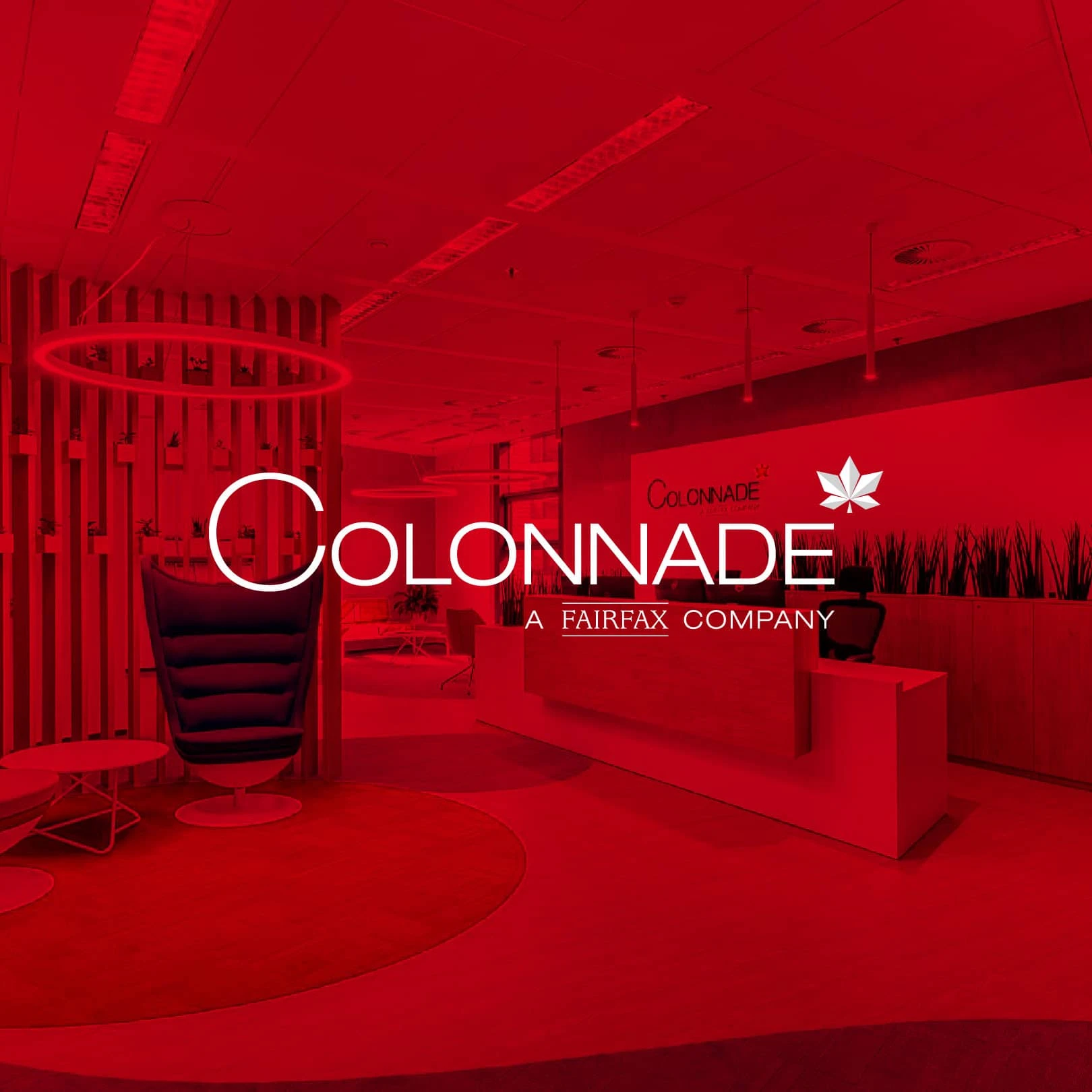 Minimalistické logo Colonnade